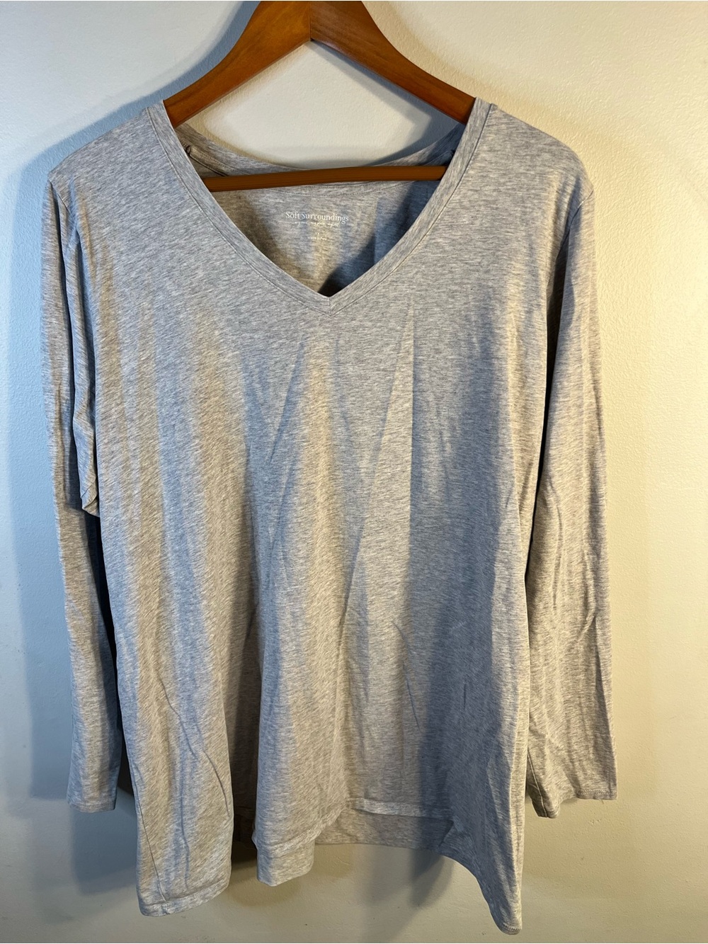 Soft Surroundings V-Neck Long Sleeve Women's Top Light Gray 1X